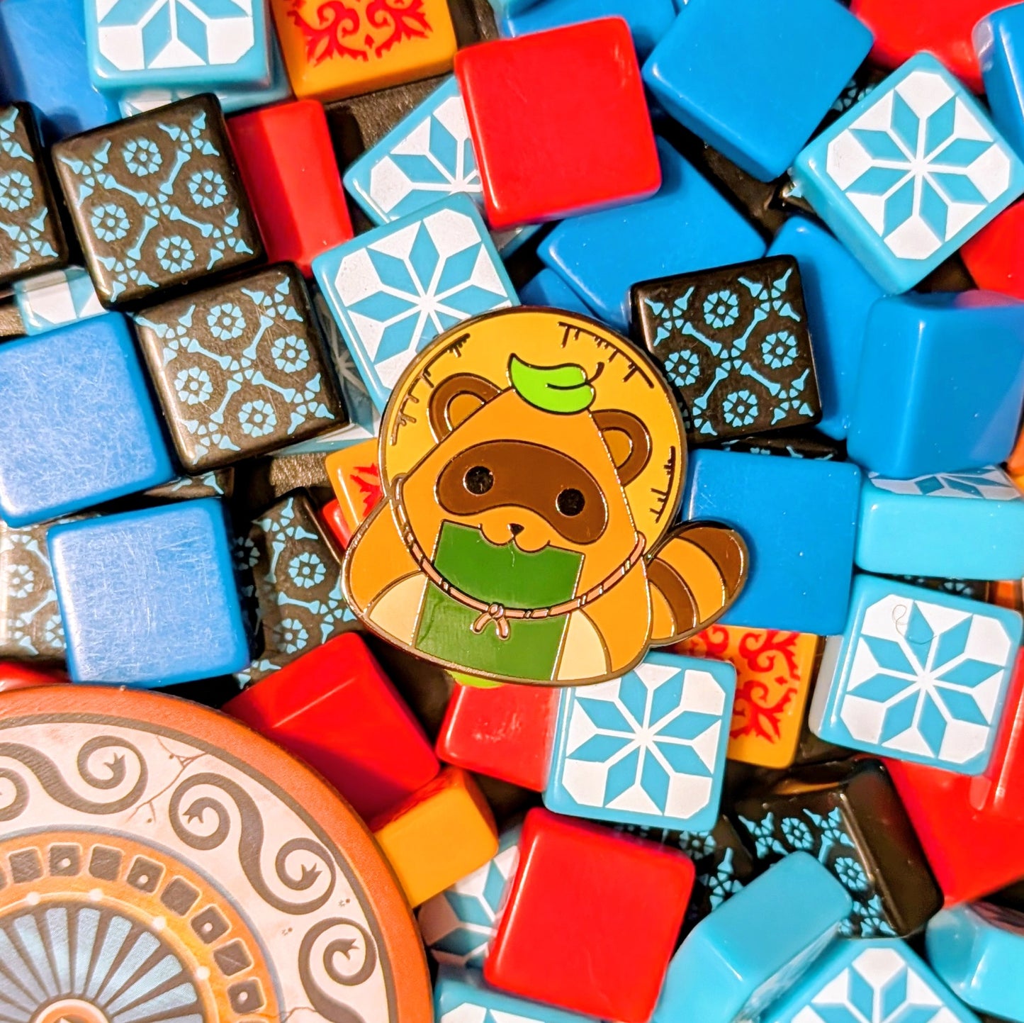 YOKAI - Tanuki / Raccoon Onigiri (select style)